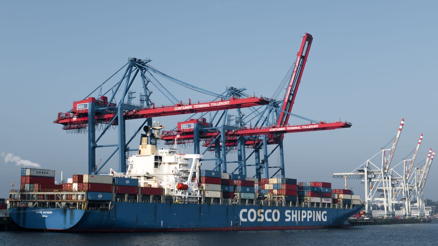 Terminal à conteneurs et portiques de manutention portuaire